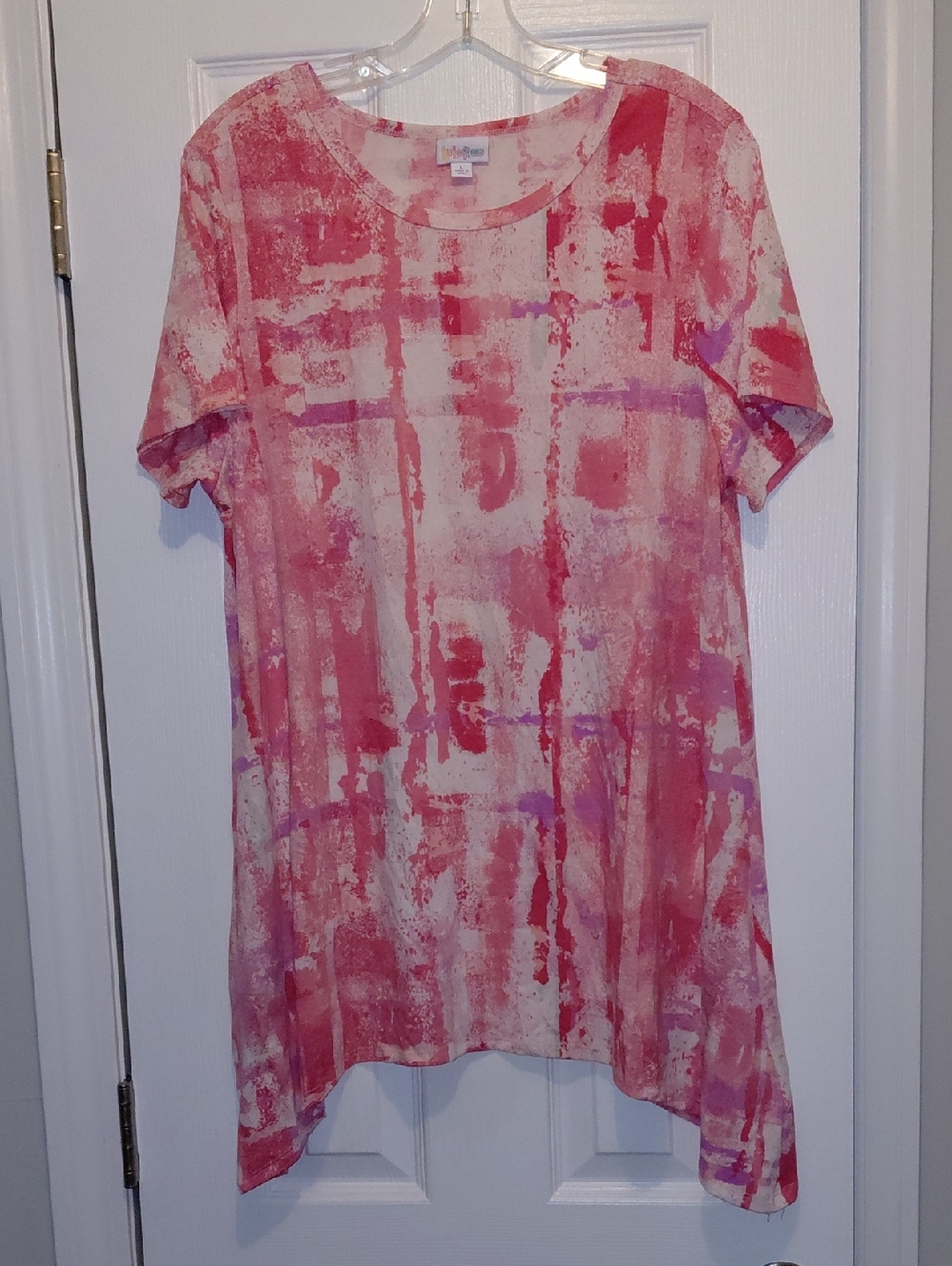 LuLaRoe Pink and Cream Abstract Short Sleeve Tunic